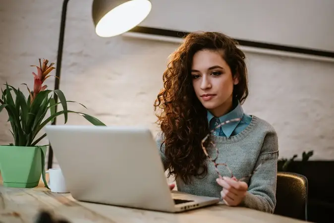 Az oktatás finanszírozása a Quotanda és a Code Labs Academy segítségével
