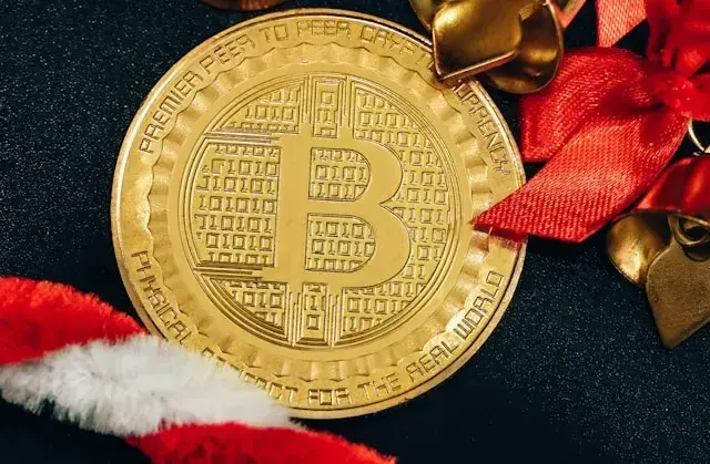 Bitcoin ทะลุ 100,000 ดอลลาร์ท่ามกลางโมเมนตัมของตลาดที่กำลังเติบโต