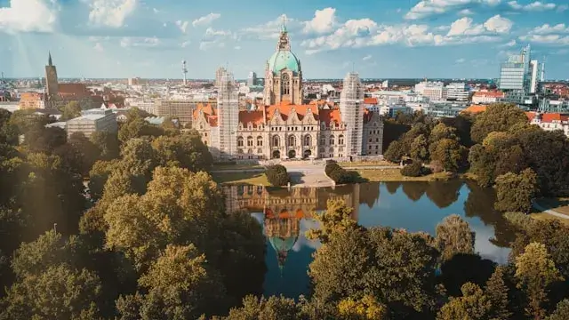 The KOMPASS Program: Germany Supports Further Training and Qualification for Solo Self-Employees in Hanover