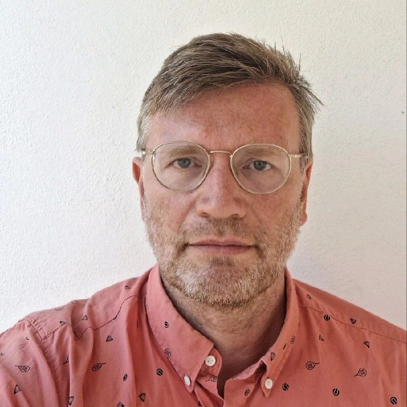 profile ? `${profile} portrait` : `${city}, ${country} student portrait`