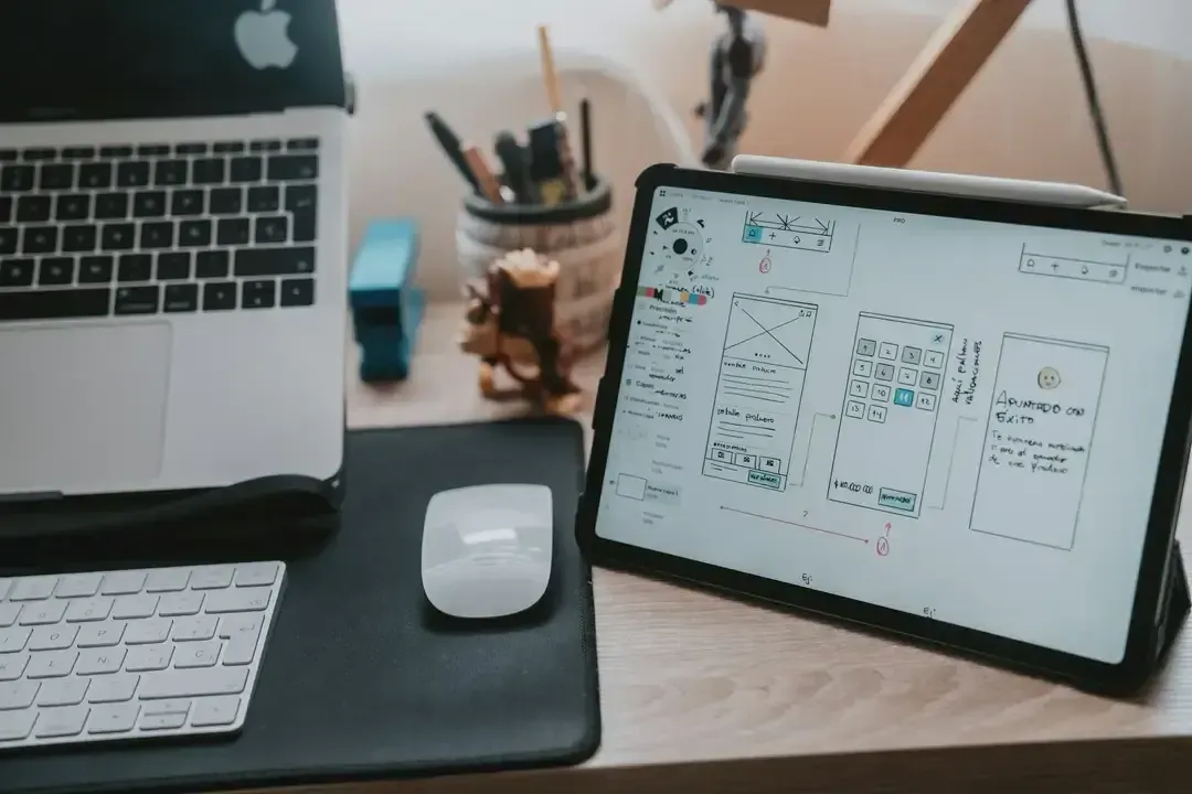 10 Industries Currently Hiring UX Designers